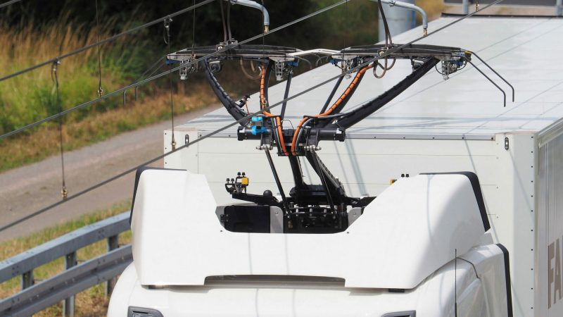 Oberleitungs-LWK auf einem eHighway-Testfeld